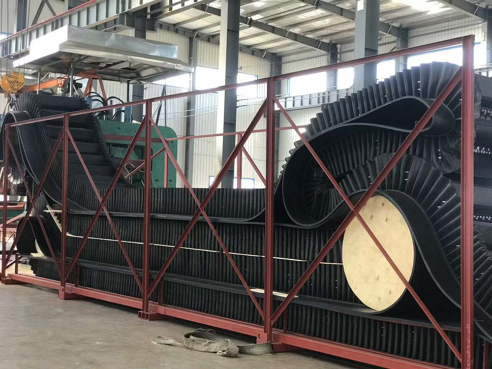 輸送帶產(chǎn)品多少錢(qián)呢？影響大傾角輸送帶價(jià)格的3個(gè)因素