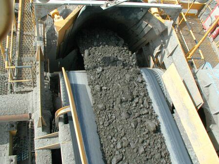 輸送帶廠家解答，如何按照自己的行業(yè)來選擇輸送帶？