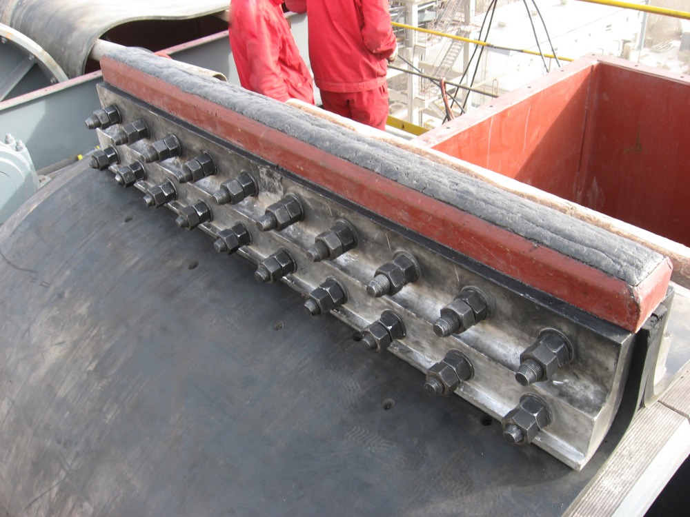 輸送帶廠家：什么是斗提機(jī)輸送帶？